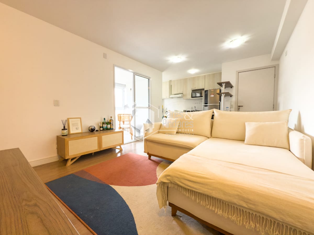 Apartamento à venda com 2 quartos, 61m² - Foto 1