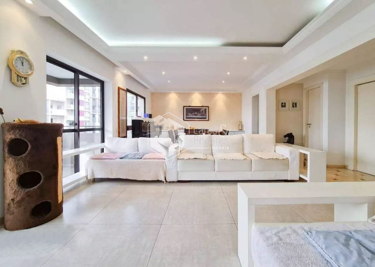 Apartamento, 3 quartos, 186 m² - Foto 1