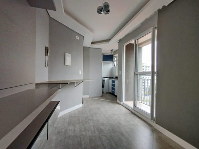 Apartamento 1 quarto e 1 banheiro, para alugar, no bairro Portão em Curitiba