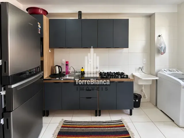 Apartamento 2 quartos e 1 banheiro, para alugar, no bairro Uvaranas em Ponta Grossa