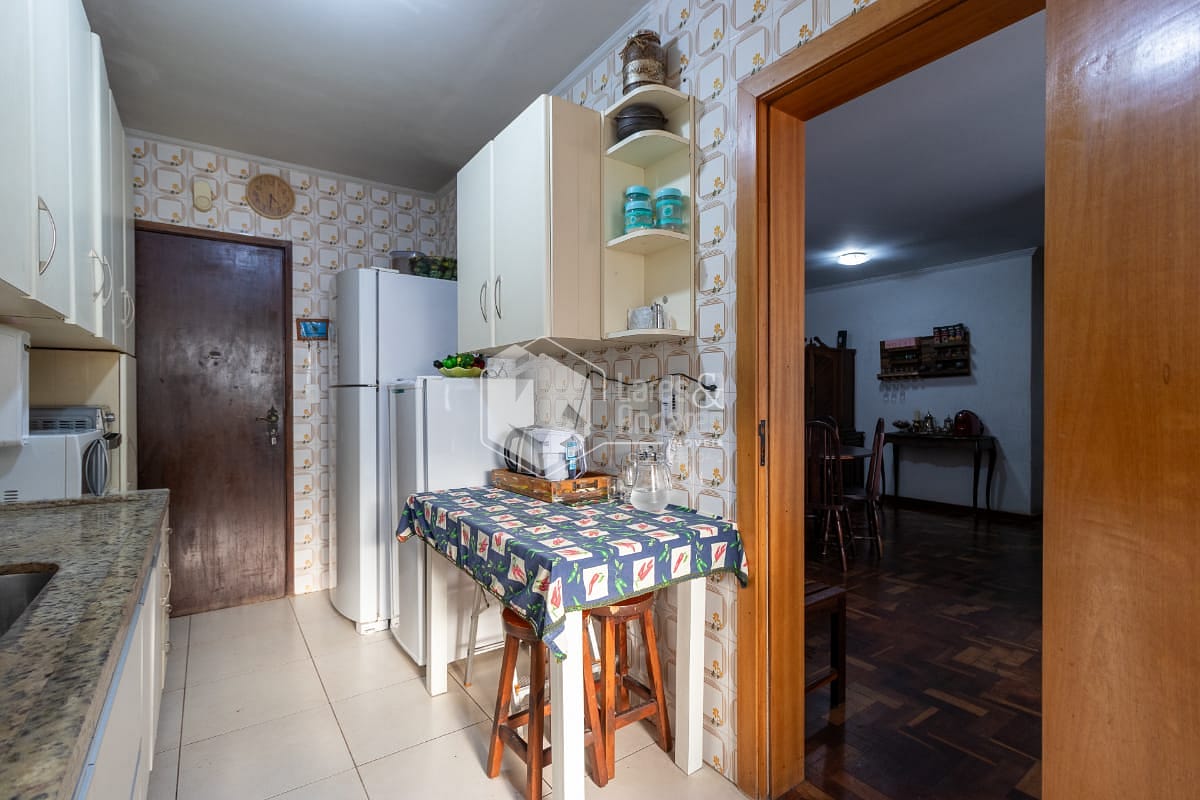 Apartamento à venda com 3 quartos, 98m² - Foto 17