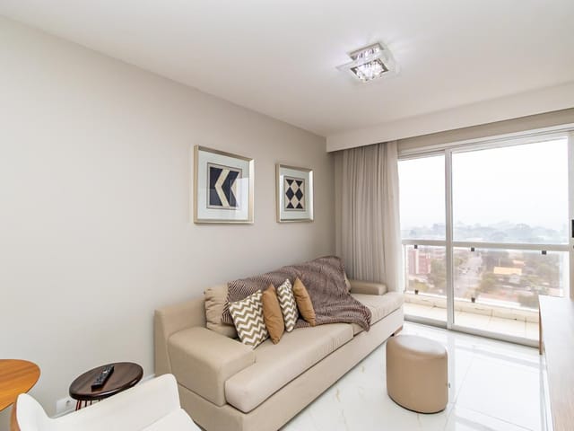 Apartamento 3 quartos e 3 banheiros, para alugar, no bairro Bigorrilho em Curitiba
