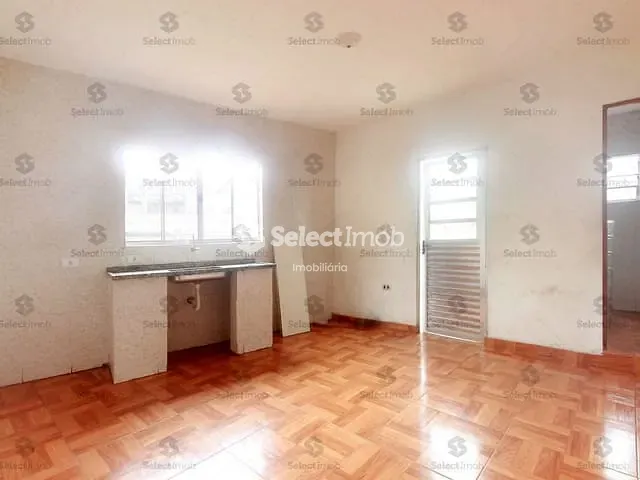 Apartamento com 40m² 1 quarto e 1 banheiro, para alugar, no bairro Jardim Zaira em Mauá
