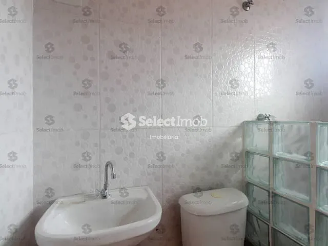 Apartamento com 40m² 1 quarto e 1 banheiro, para alugar, no bairro Jardim Zaira em Mauá