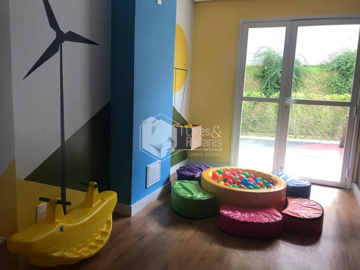 Apartamento à venda com 2 quartos, 40m² - Foto 13