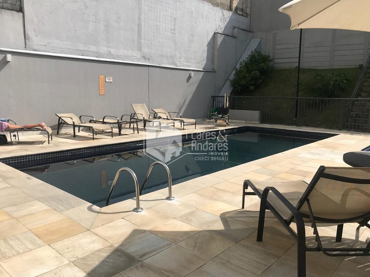 Apartamento à venda com 2 quartos, 40m² - Foto 2