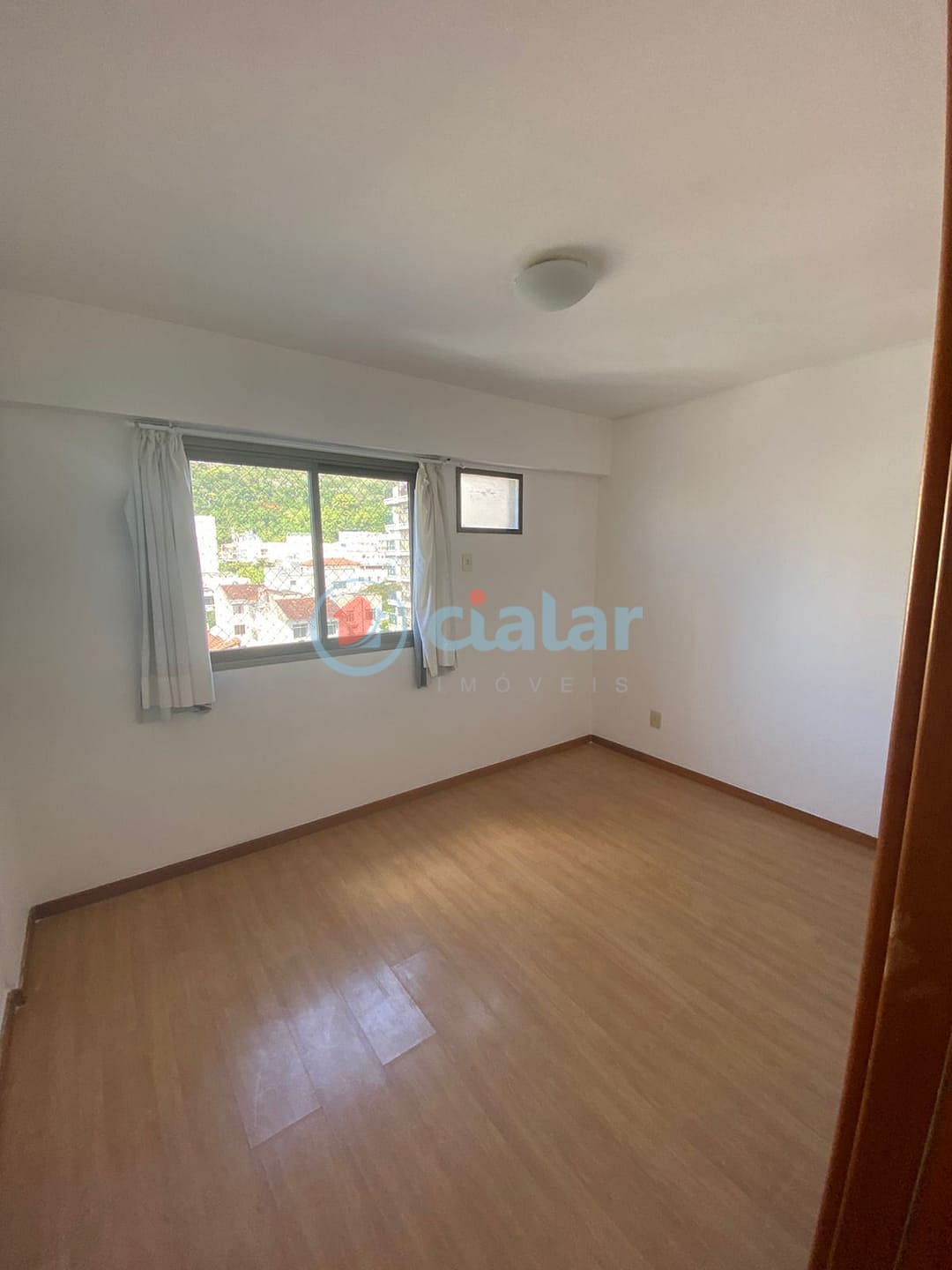 Apartamento para alugar com 3 quartos, 115m² - Foto 18