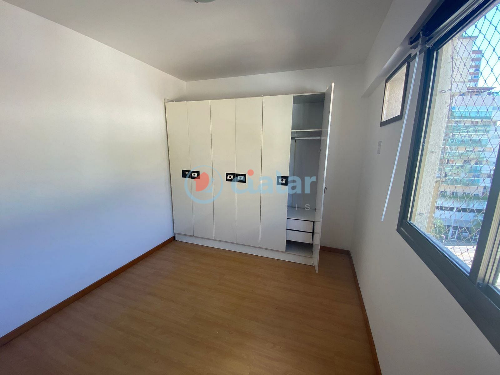 Apartamento para alugar com 3 quartos, 115m² - Foto 13