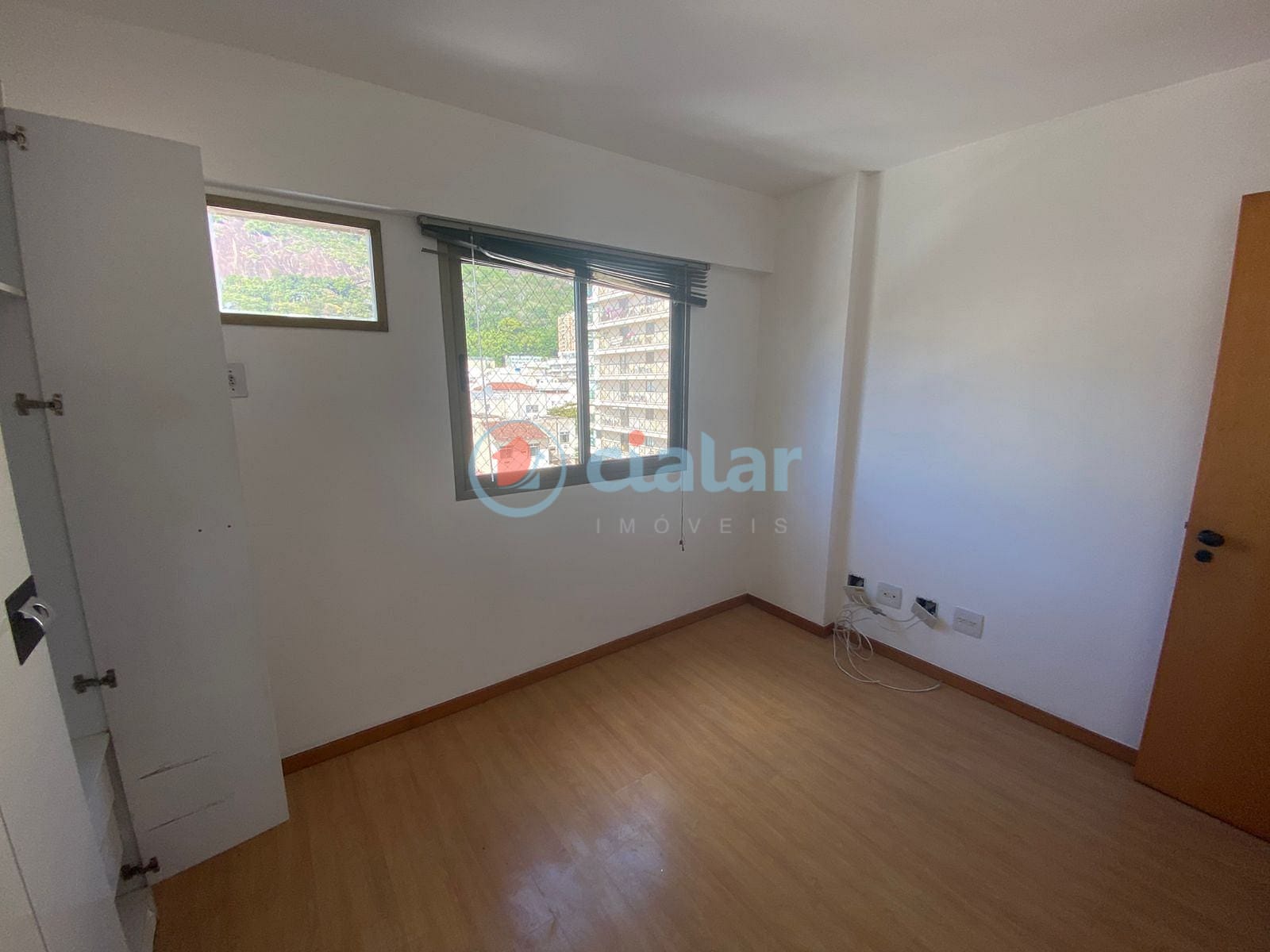 Apartamento para alugar com 3 quartos, 115m² - Foto 10