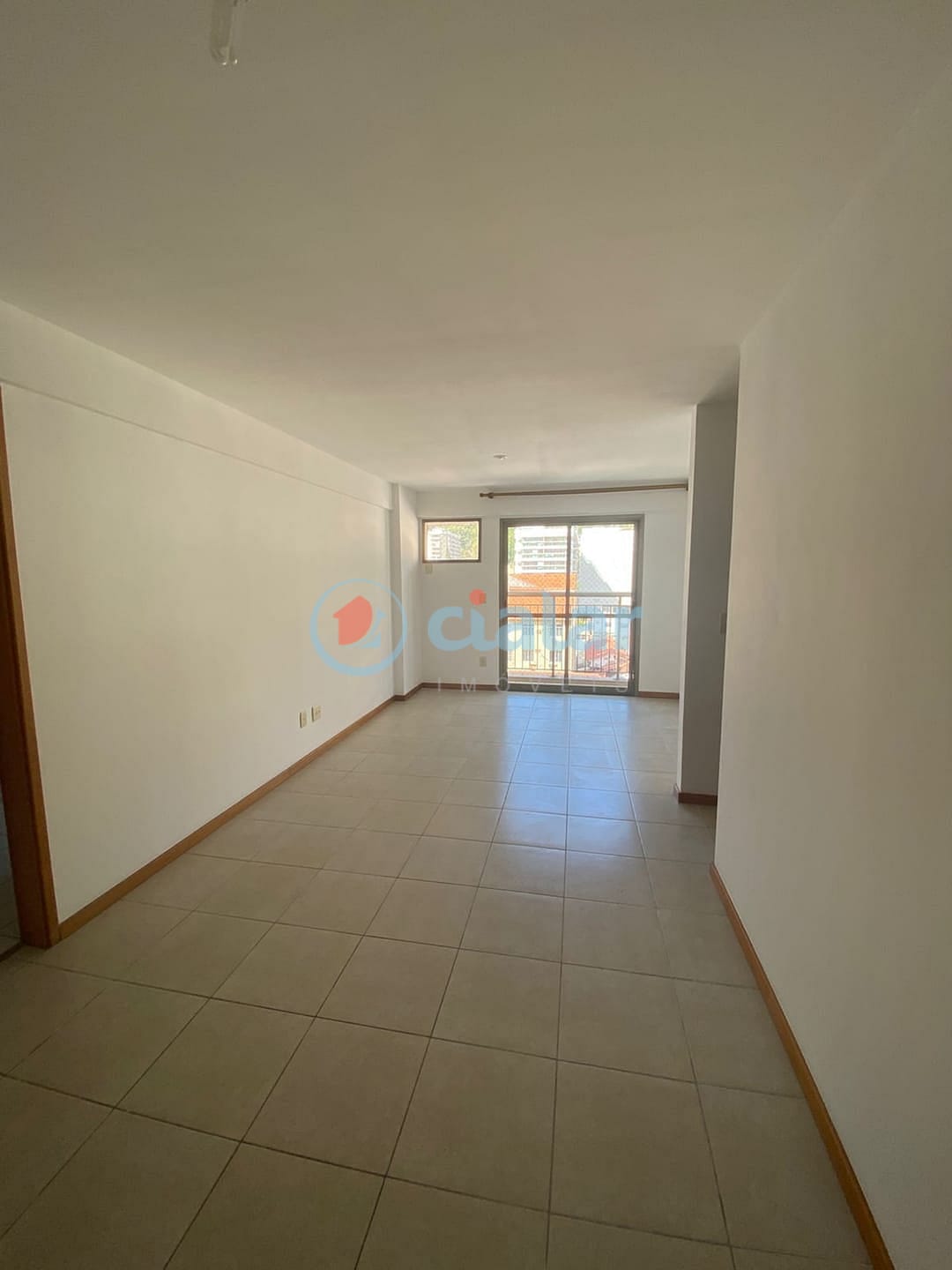 Apartamento para alugar com 3 quartos, 115m² - Foto 3