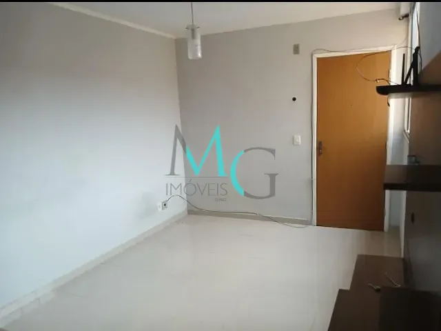 Apartamento 2 quartos e 1 banheiro, à venda, no bairro Paciência em Rio de Janeiro