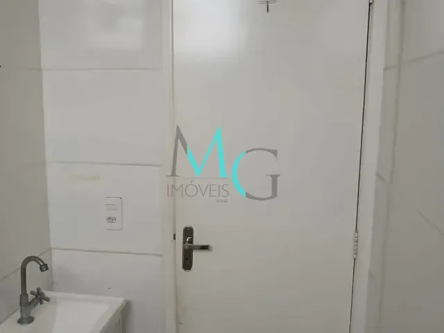 Apartamento 2 quartos e 1 banheiro, à venda, no bairro Paciência em Rio de Janeiro