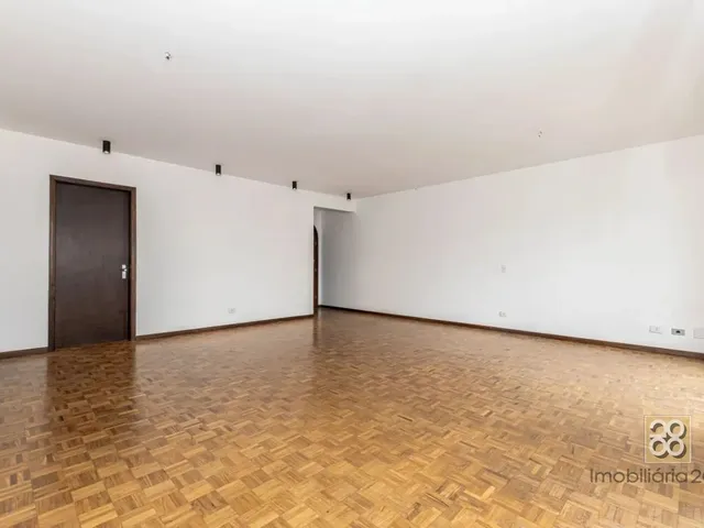 Apartamento 3 quartos e 1 banheiro, à venda, no bairro Ahú em Curitiba