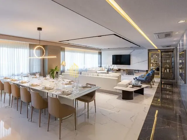 Apartamento 4 quartos e 6 banheiros, à venda, no bairro Jardim Europa em Porto Alegre