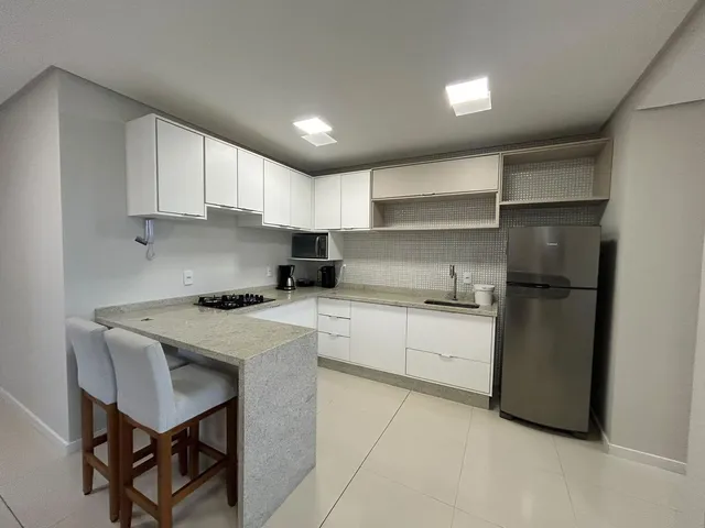 Locação - Apartamento Mobiliado com 3 quartos, 2 vagas de garagem, 192 m², Edifício Pablo Vilaró - Centro, Ponta Grossa.