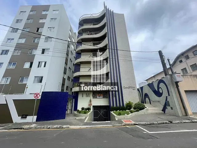 Apartamento 2 quartos e 3 banheiros, para alugar, no bairro Centro em Ponta Grossa