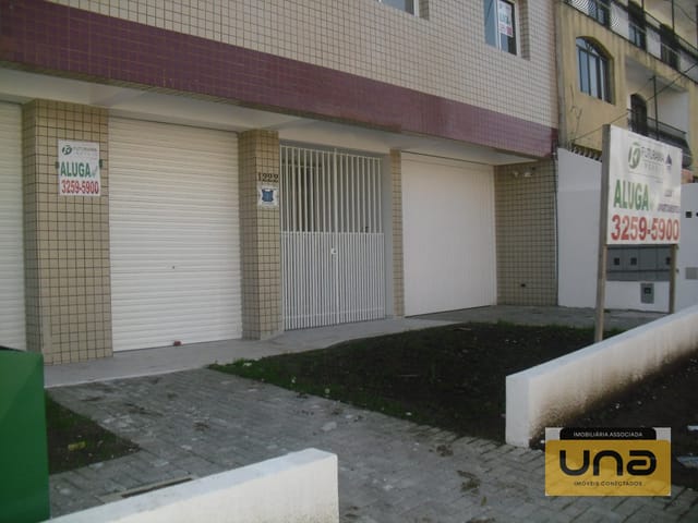 Apartamento 2 quartos e 1 banheiro, para alugar, no bairro SANTA QUITERIA em Curitiba