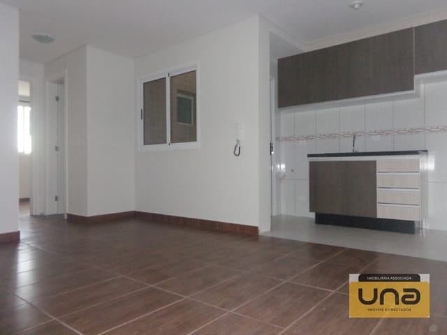 Apartamento 2 quartos e 1 banheiro, para alugar, no bairro SANTA QUITERIA em Curitiba