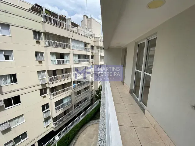 Apartamento 2 quartos e 2 banheiros, à venda, no bairro Taquara em Rio de Janeiro