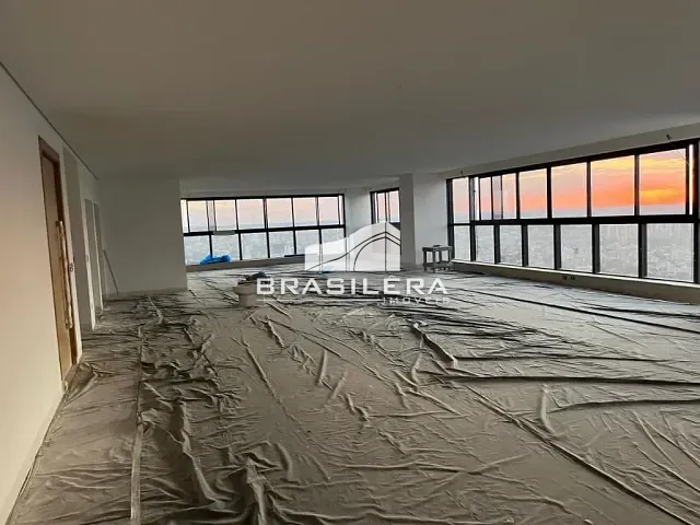 Apartamento com 487m² 5 quartos e 7 banheiros, à venda, no bairro Setor Nova Suiça em Goiânia