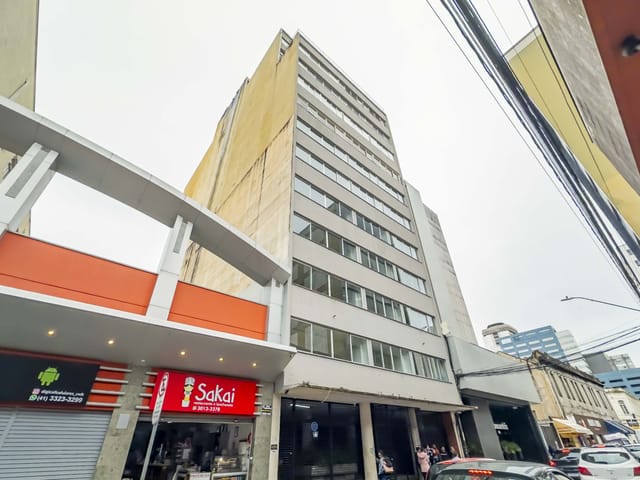 Apartamento 3 quartos e 2 banheiros, à venda, no bairro Centro em Curitiba