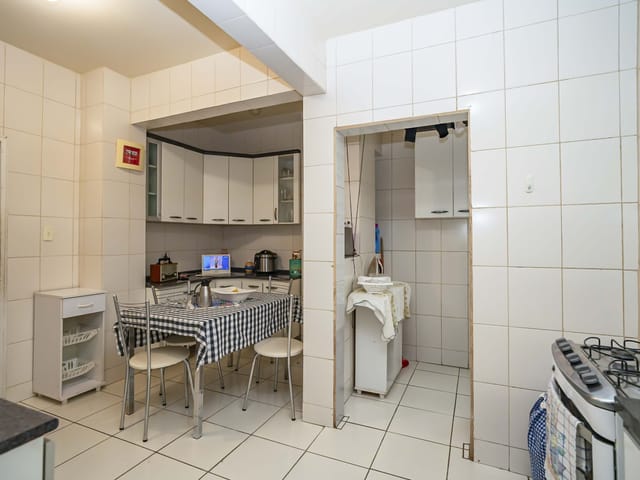 Apartamento 3 quartos e 2 banheiros, à venda, no bairro Centro em Curitiba