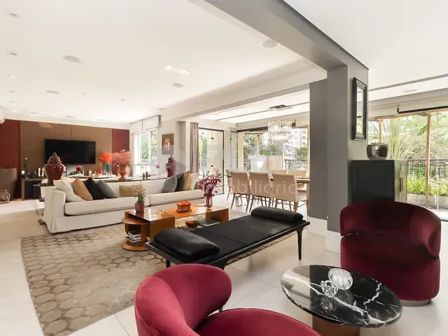 Apartamento 4 quartos e 6 banheiros, à venda, no bairro Vila Nova Conceição em São Paulo