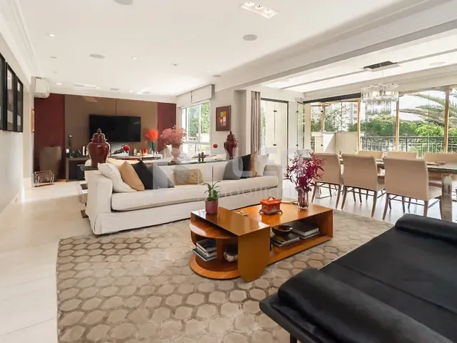 Apartamento 4 quartos e 6 banheiros, à venda, no bairro Vila Nova Conceição em São Paulo