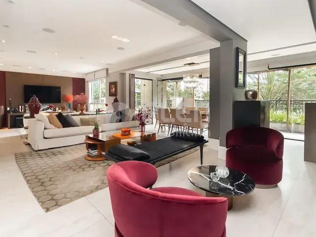 Apartamento 4 quartos e 6 banheiros, à venda, no bairro Vila Nova Conceição em São Paulo