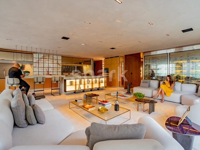 Apartamento com 355m² 4 quartos e 5 banheiros, à venda, no bairro Itaim Bibi em São Paulo