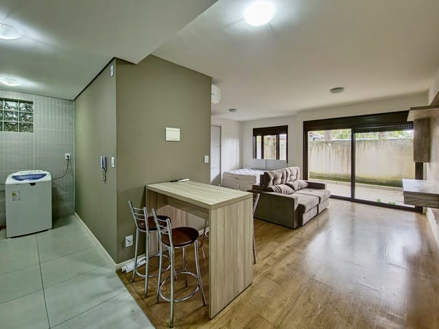 Apartamento 1 quarto e 1 banheiro, para alugar, no bairro Centro em Pelotas