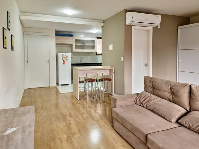 Apartamento 1 quarto e 1 banheiro, para alugar, no bairro Centro em Pelotas