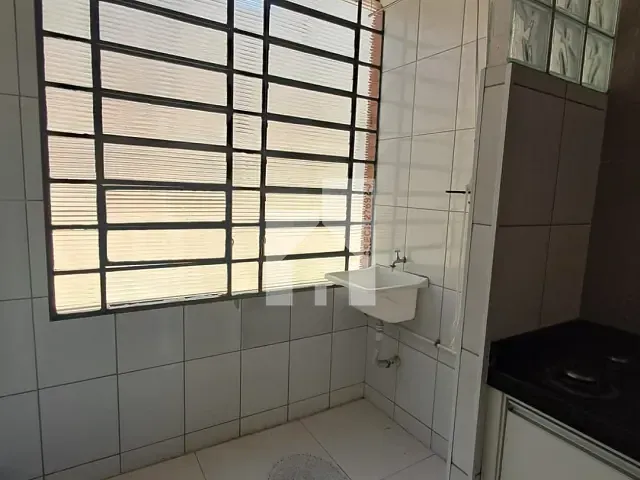 Apartamento 2 quartos e 1 banheiro, para alugar, no bairro Vila Agrícola em Jundiaí