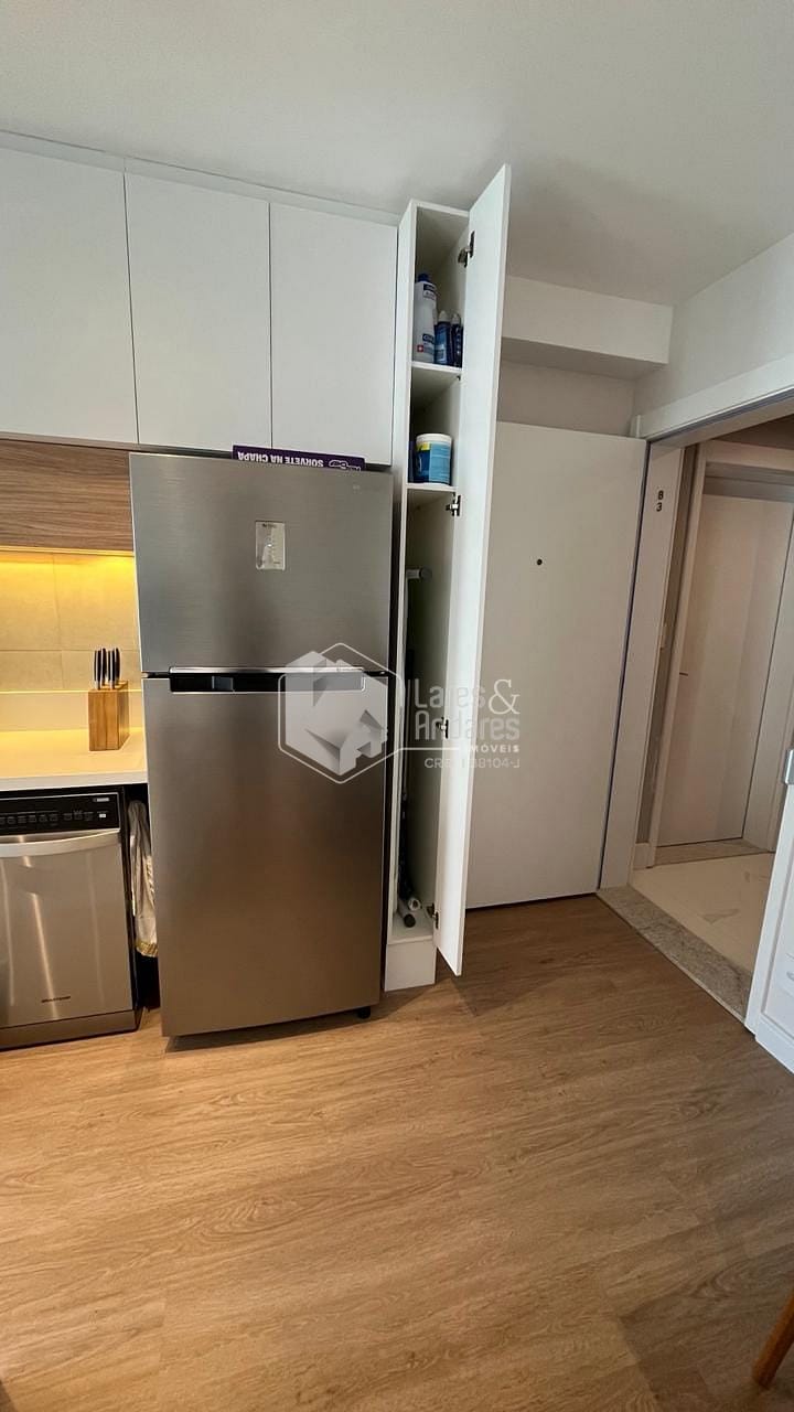 Apartamento à venda com 2 quartos, 65m² - Foto 8