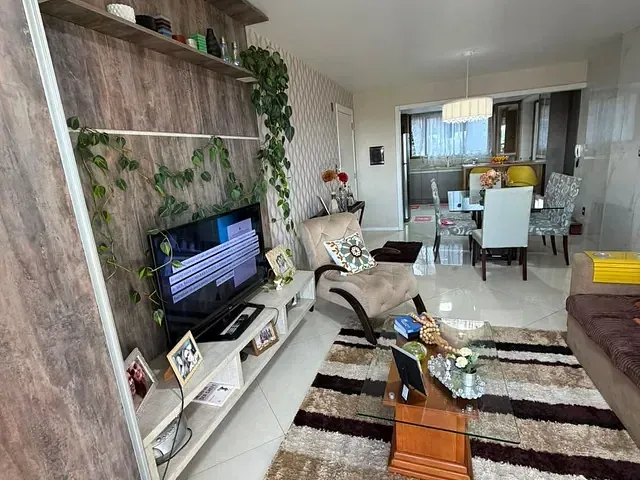 Apartamento 3 quartos e 2 banheiros, à venda, no bairro Sanvitto em Caxias do Sul