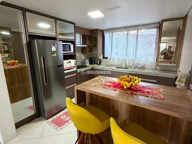 Apartamento 3 quartos e 2 banheiros, à venda, no bairro Sanvitto em Caxias do Sul