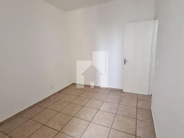 Apartamento com 56m² 2 quartos e 1 banheiro, para alugar, no bairro Jardim Santa Teresa em Jundiaí