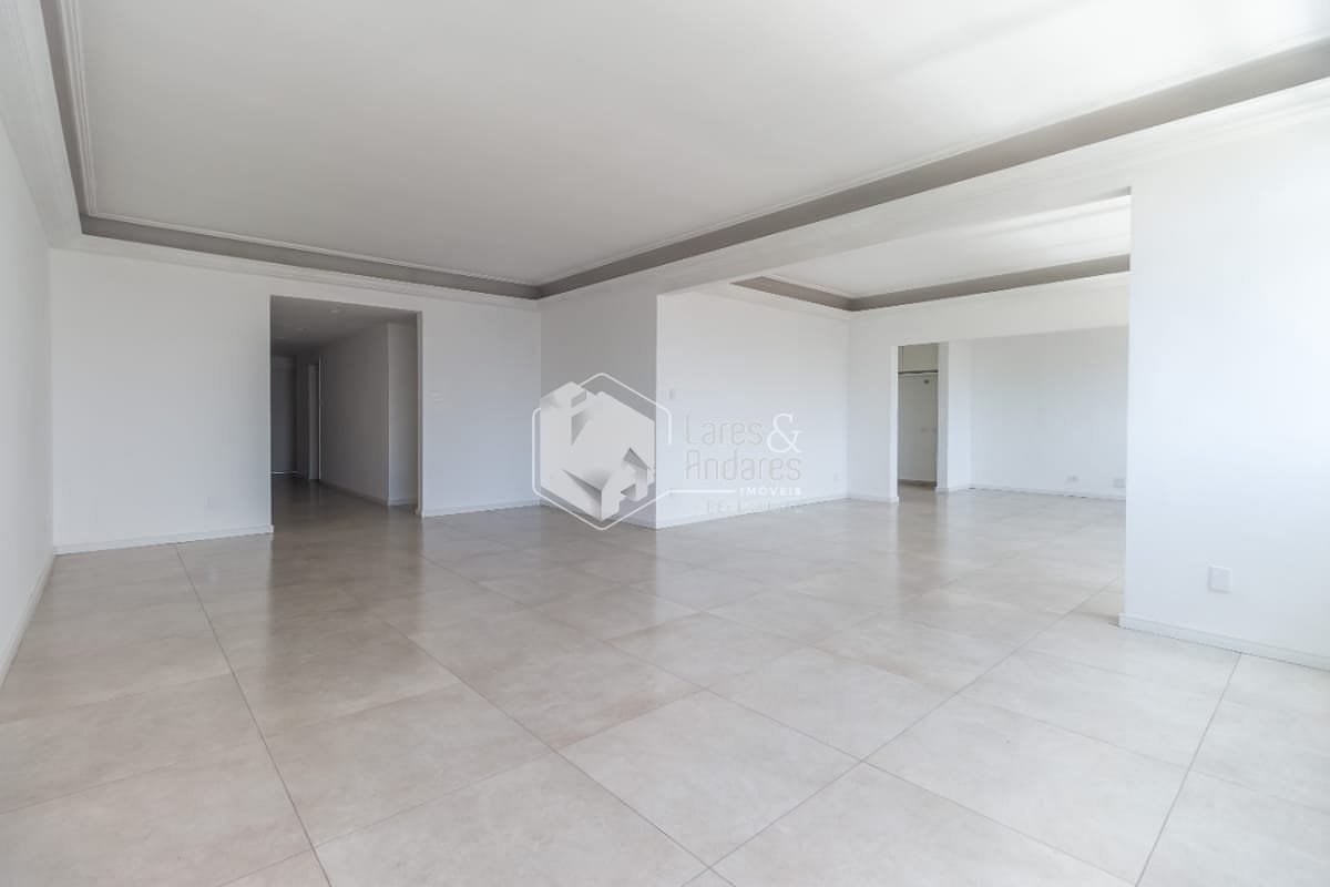 Apartamento, 3 quartos, 218 m² - Foto 1