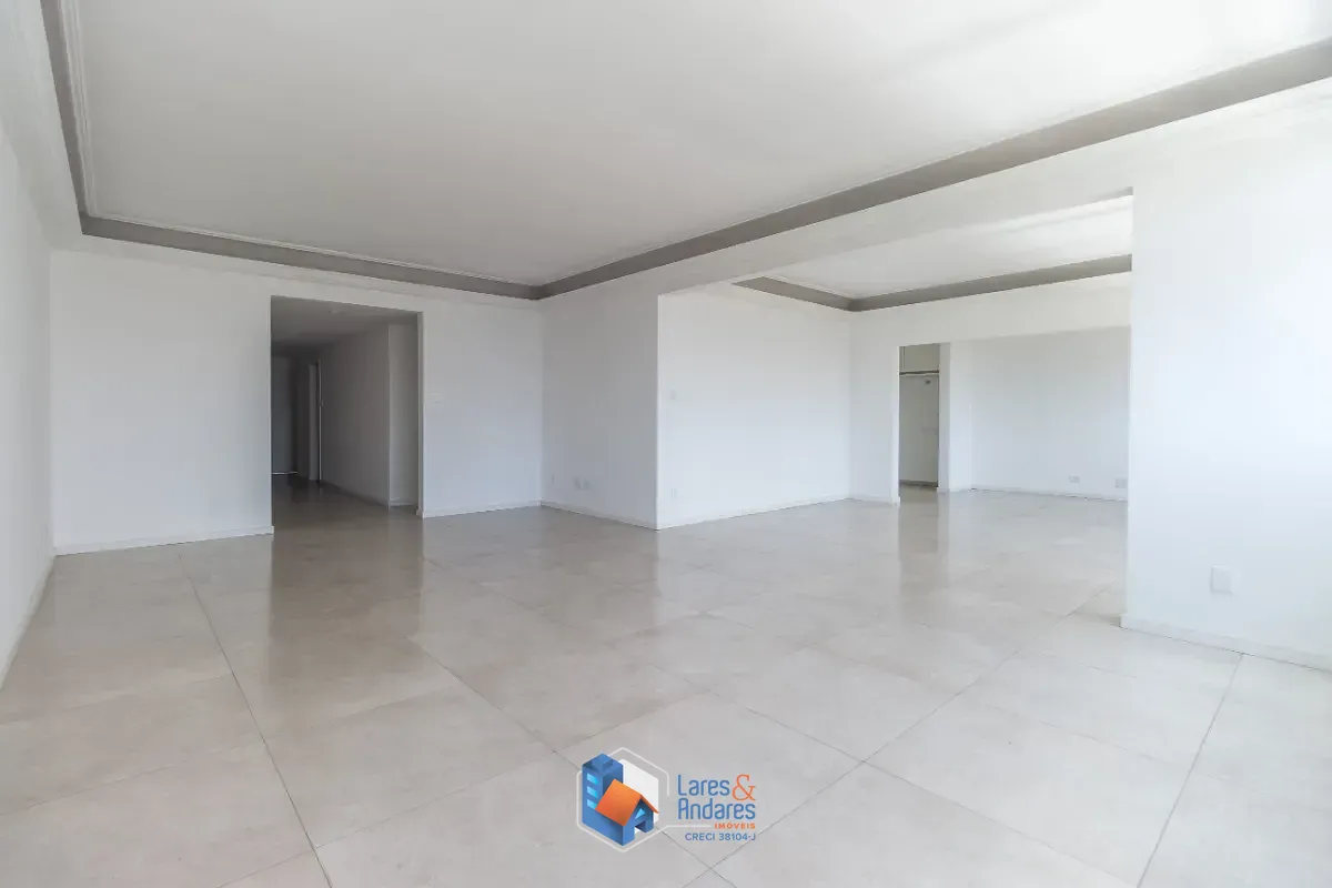 Apartamento, 3 quartos, 218 m² - Foto 1