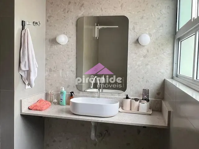 Apartamento com 98m² 2 quartos e 2 banheiros, à venda, no bairro Centro em São José dos Campos