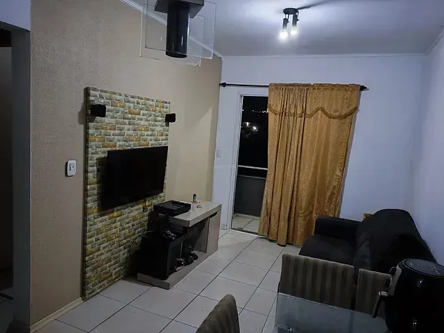 Apartamento 2 quartos e 1 banheiro, à venda, no bairro Kayser em Caxias do Sul