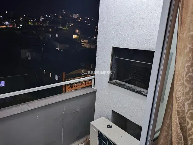 Apartamento 2 quartos e 1 banheiro, à venda, no bairro Kayser em Caxias do Sul