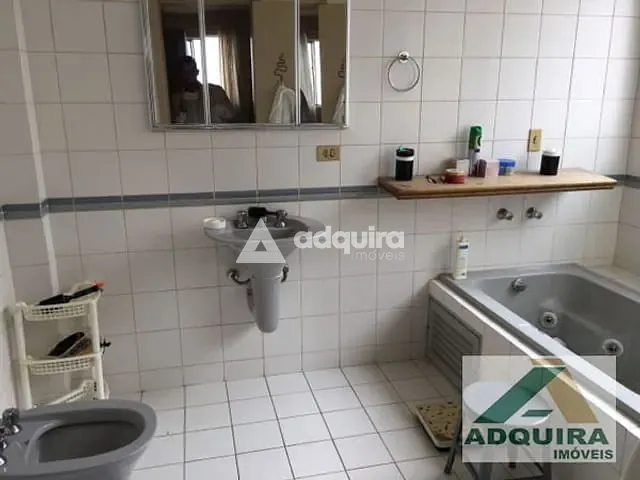 Apartamento com 384m² 4 quartos e 2 banheiros, à venda, no bairro Centro em Ponta Grossa