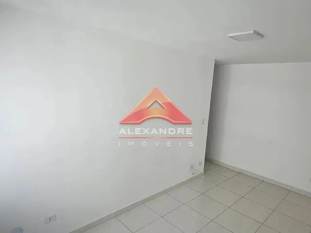 Apartamento com 10m² 2 quartos e 1 banheiro, para alugar, no bairro Centro em São José Dos Campos