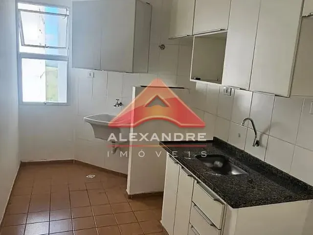 Apartamento com 10m² 2 quartos e 1 banheiro, para alugar, no bairro Centro em São José Dos Campos