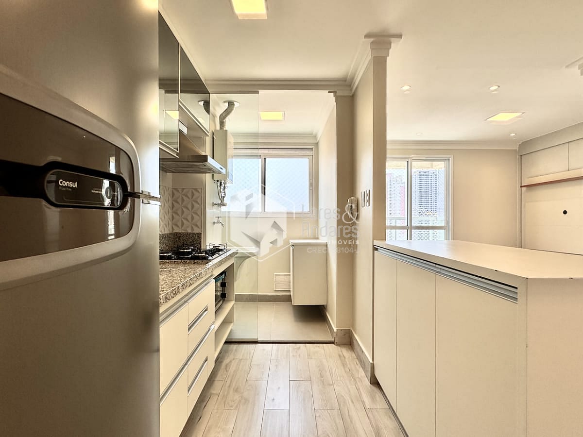 Apartamento à venda com 1 quarto, 38m² - Foto 21
