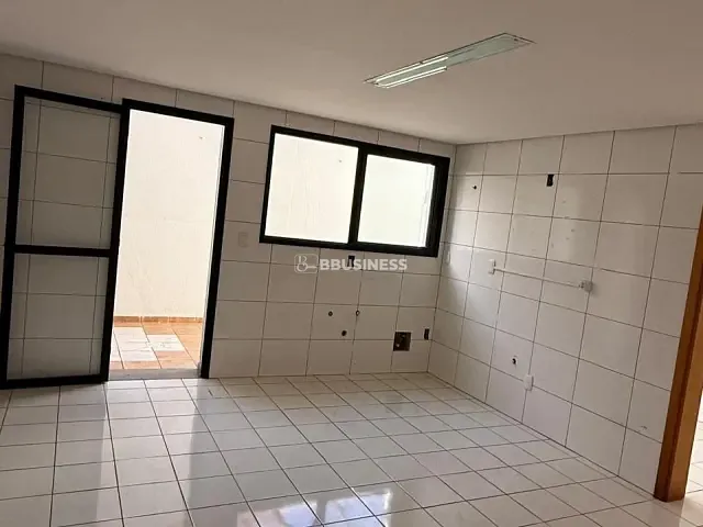 Apartamento 3 quartos e 2 banheiros, à venda, no bairro Nossa Senhora de Lourdes em Caxias do Sul