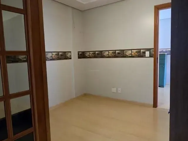 Apartamento 3 quartos e 1 banheiro, à venda, no bairro Sanvitto em Caxias do Sul