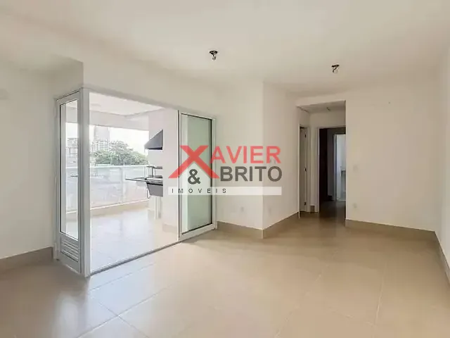 Apartamento 2 quartos e 2 banheiros, à venda, no bairro Vila Azevedo em São Paulo