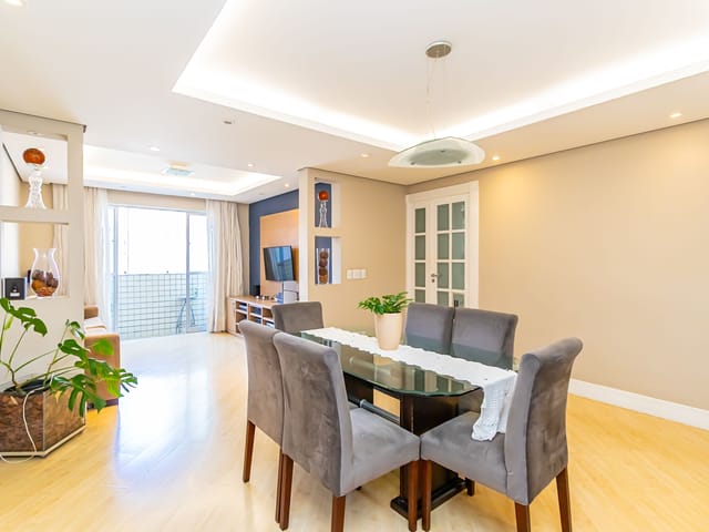 Apartamento com 170m² 4 quartos e 3 banheiros, à venda, no bairro Água Verde em Curitiba